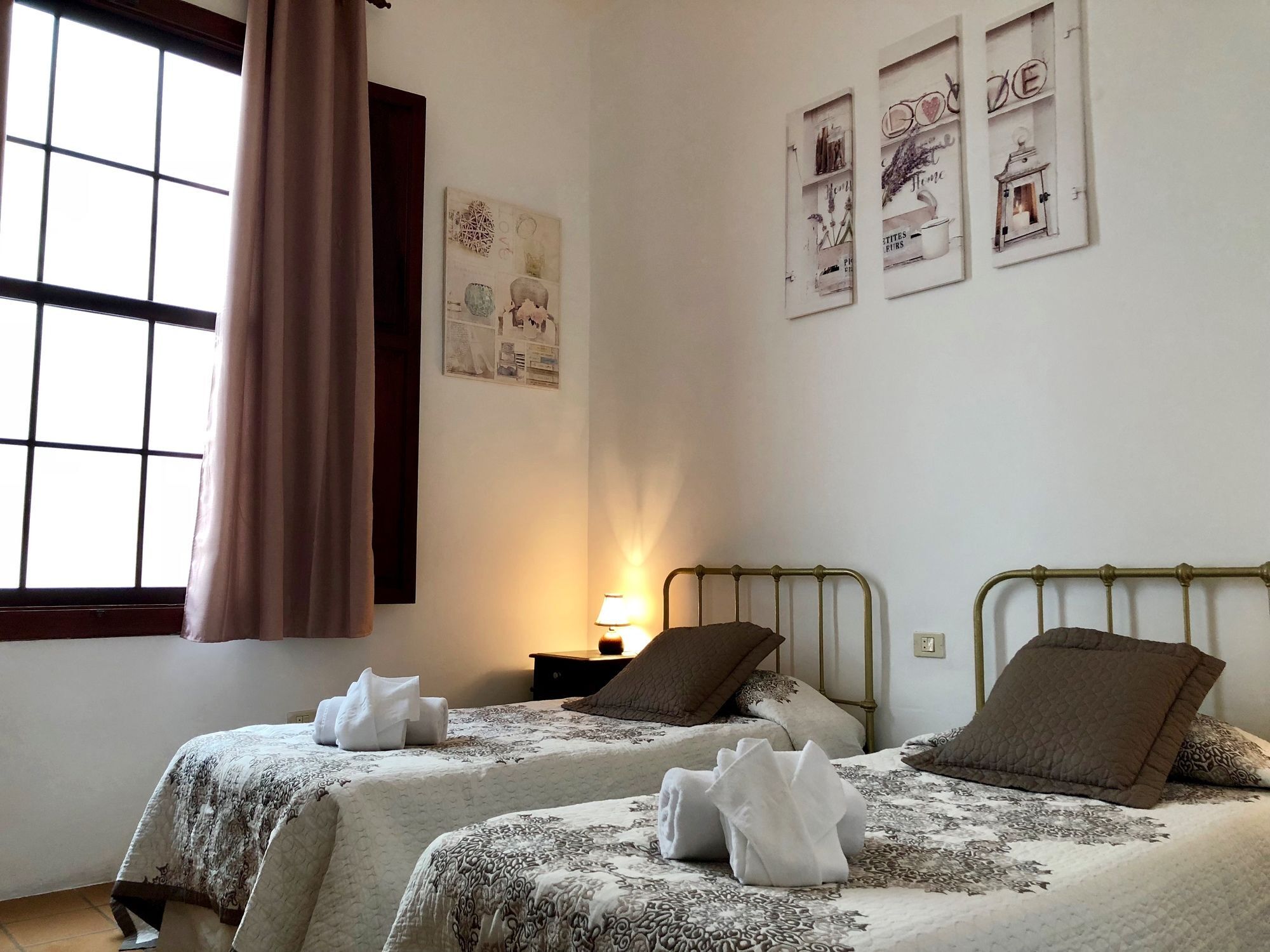Hotel Rural Casona Santo Domingo 기마르 외부 사진